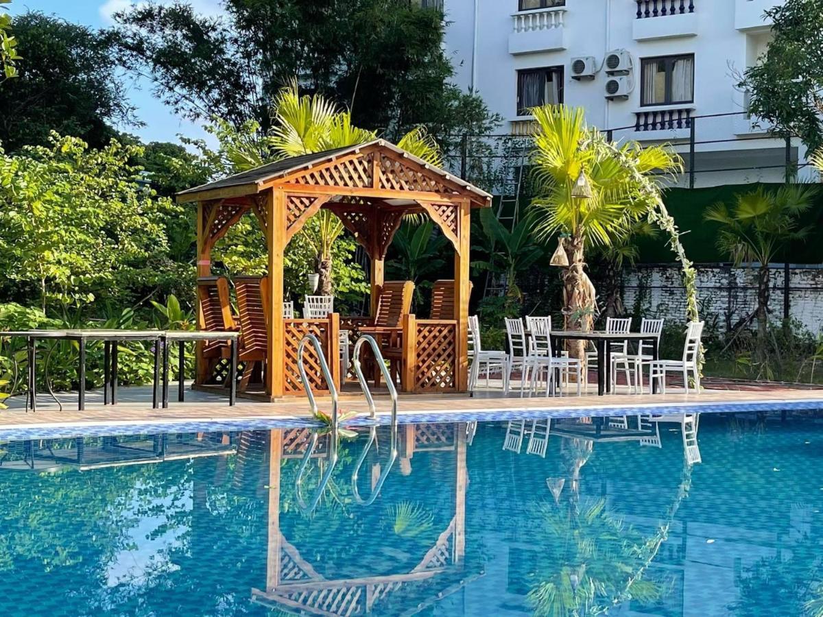 Minh Chau Beach Resort Куангнинь Экстерьер фото